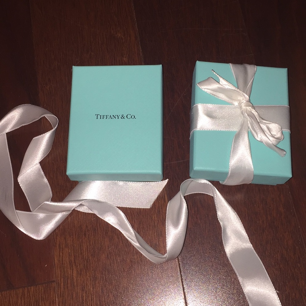 Tiffany’s bag and two boxes